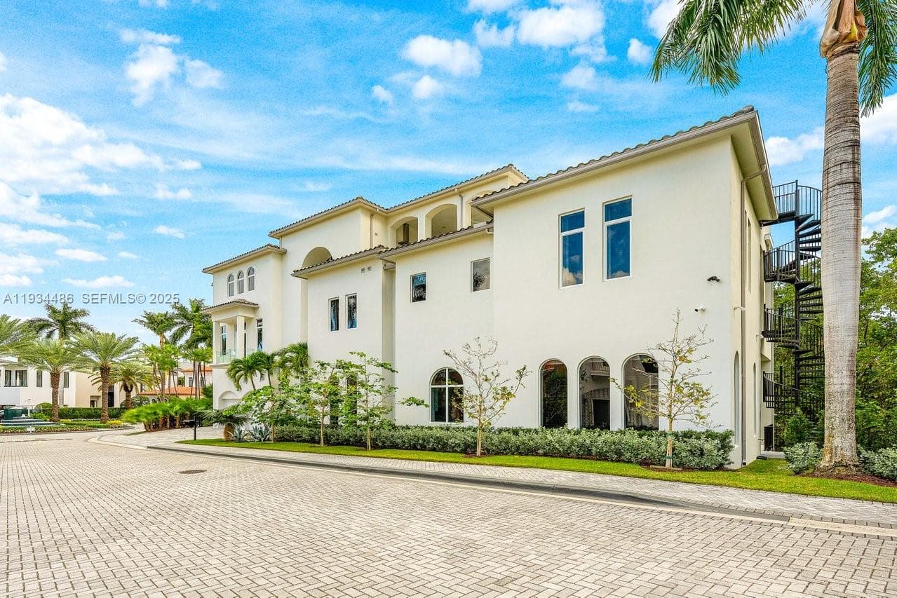 3912 Island Estates Dr # 0, Aventura FL 33160 — 2