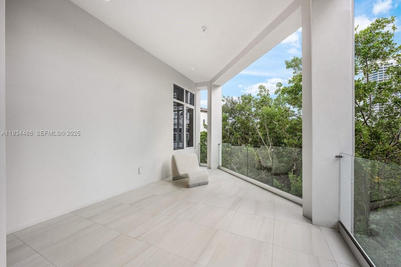 3912 Island Estates Dr # 0, Aventura FL 33160 — 48