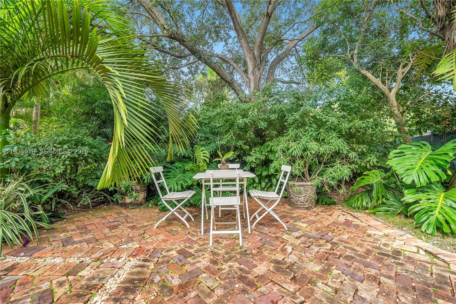 2490 Abaco Ave, Miami FL 33133 — 21