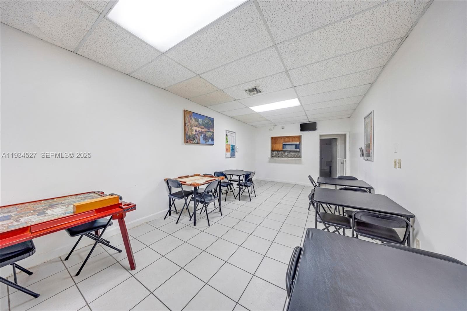 700 E 1st Ave, Hialeah FL 33010 — 20