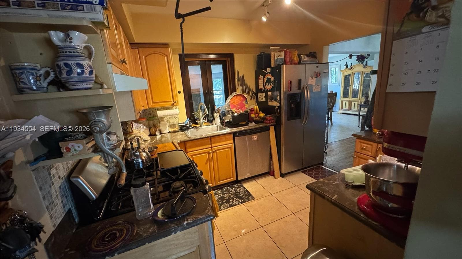 630 NE 165th St, Miami FL 33162 — 16