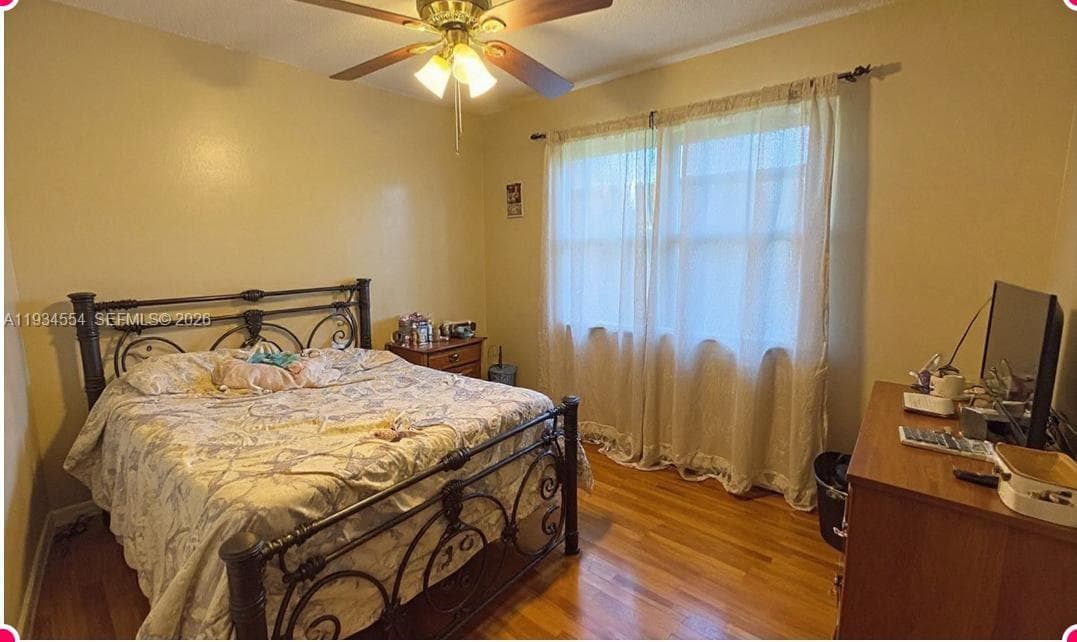 630 NE 165th St, Miami FL 33162 — 19