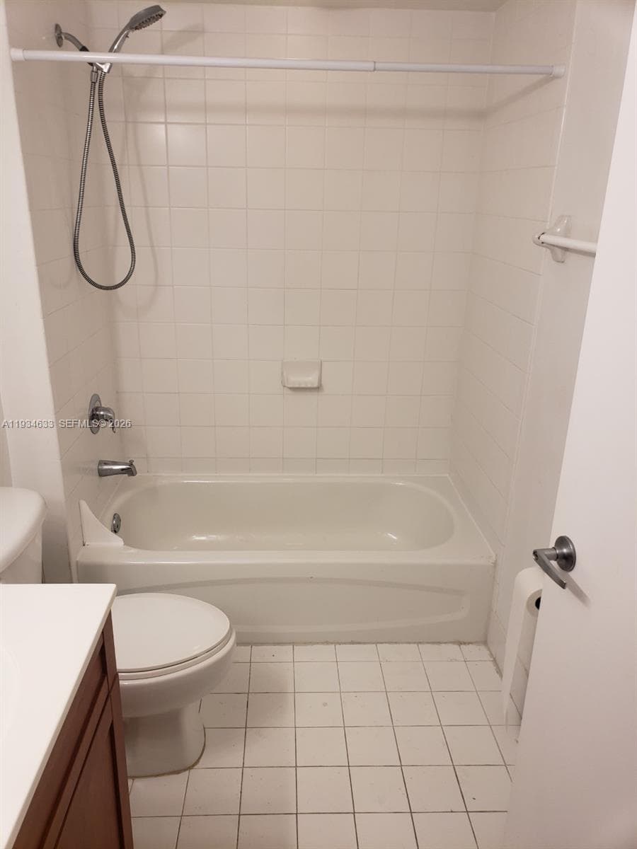 36 NW 6th Ave # 906, Miami FL 33128 — 16