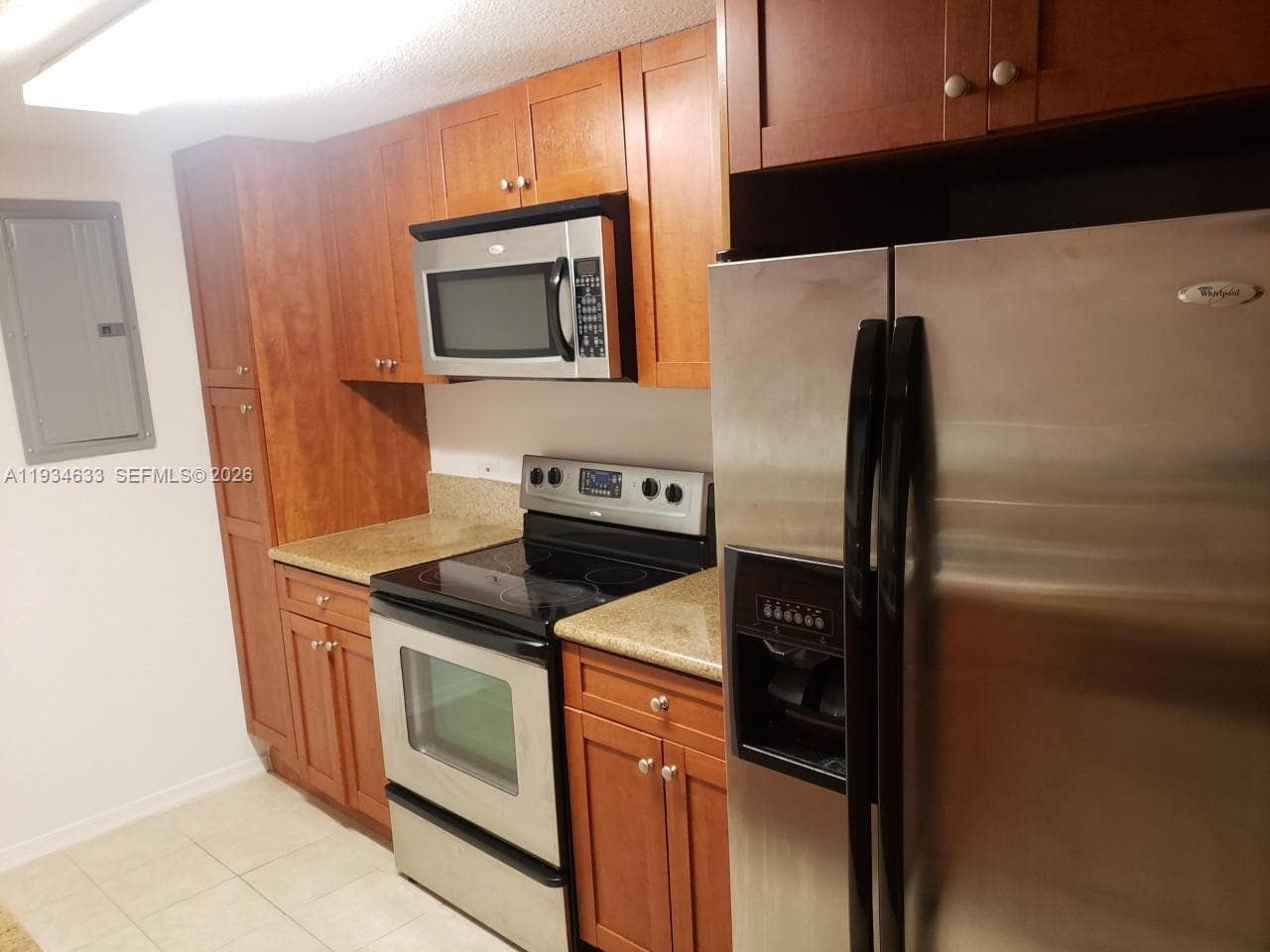 36 NW 6th Ave # 906, Miami FL 33128 — 3