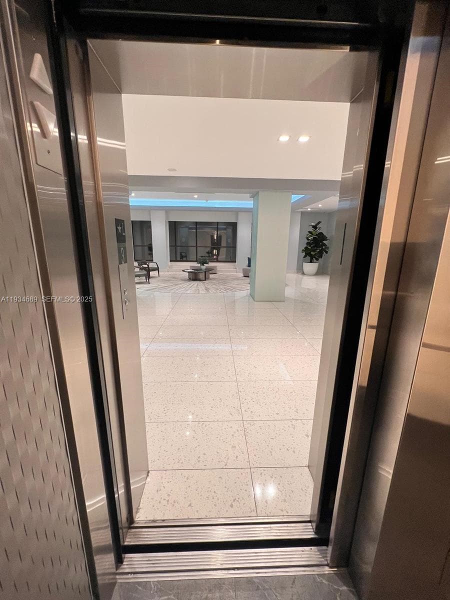 20335 W Country Club Dr # 1105, Aventura FL 33180 — 52