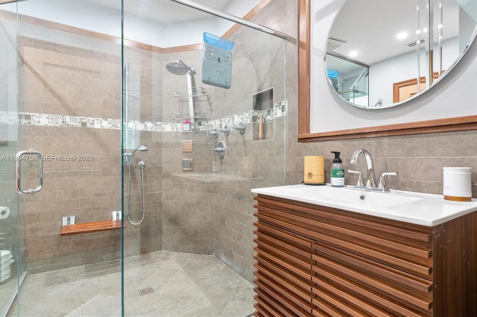 390 NE 103rd St, Miami Shores FL 33138 — 39