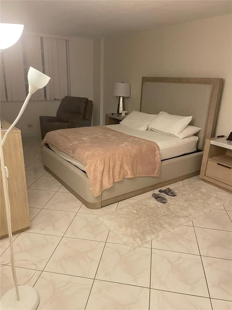 251 174th Street # 220, Sunny Isles Beach FL 33160 — 7