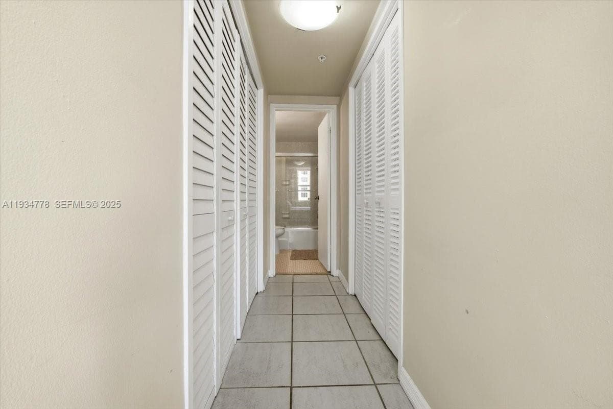 5601 Collins Ave # 915, Miami Beach FL 33140 — 13