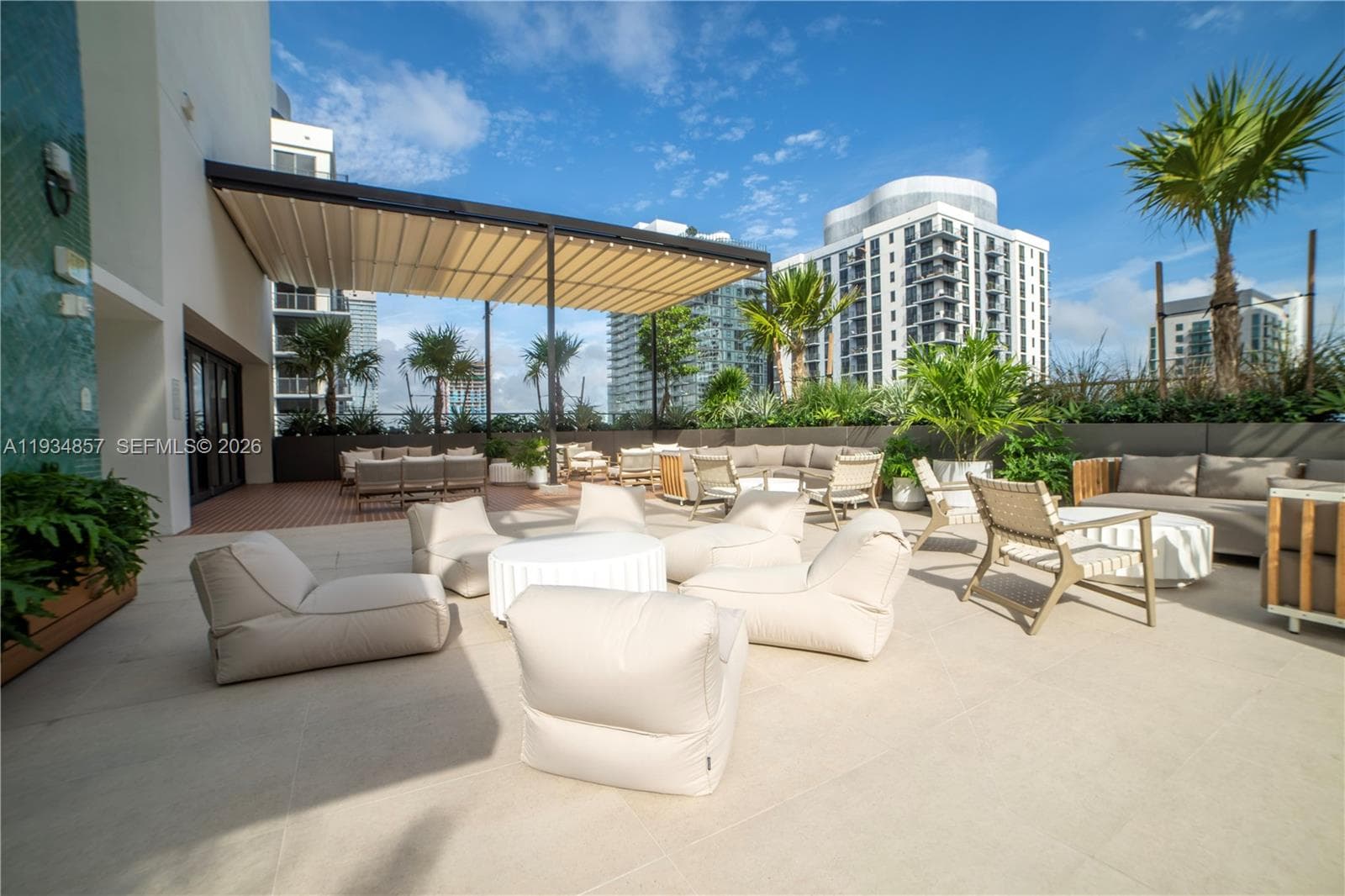 11 NE 6TH # 2013, Miami FL 33132 — 25