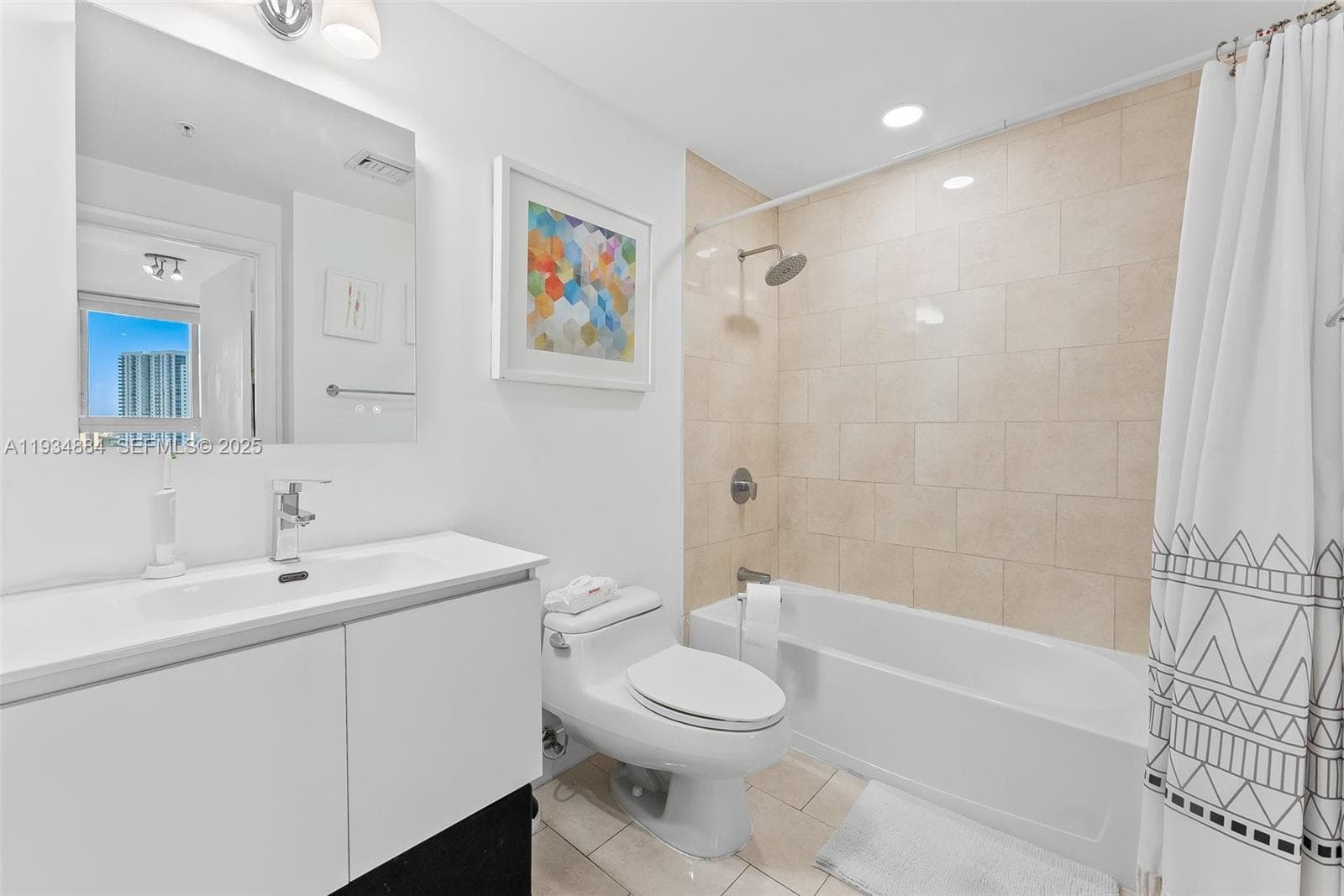 90 SW 3rd St # 1410, Miami FL 33130 — 11