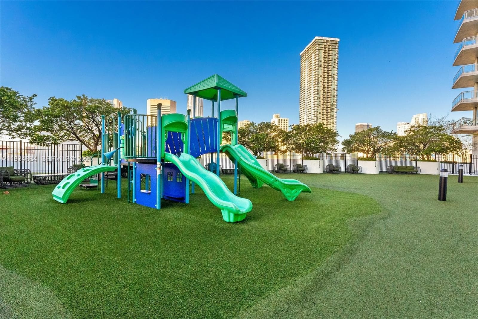 90 SW 3rd St # 1410, Miami FL 33130 — 29