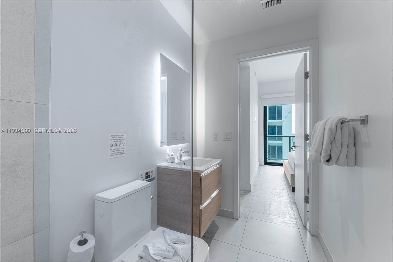 239 SW 9th St # 2103, Miami FL 33130 — 23