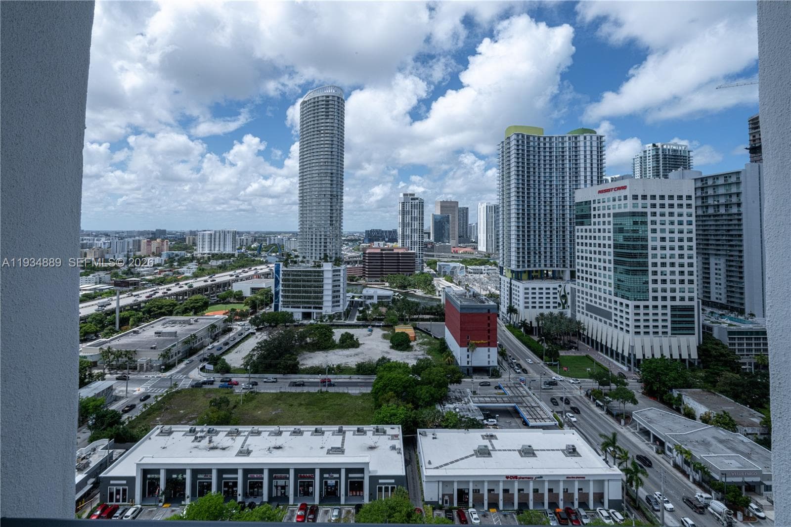 239 SW 9th St # 2103, Miami FL 33130 — 37