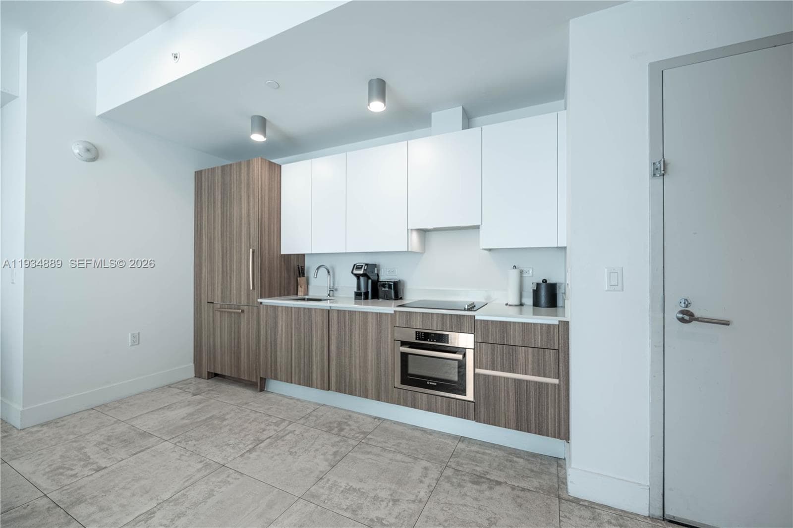 239 SW 9th St # 2103, Miami FL 33130 — 11