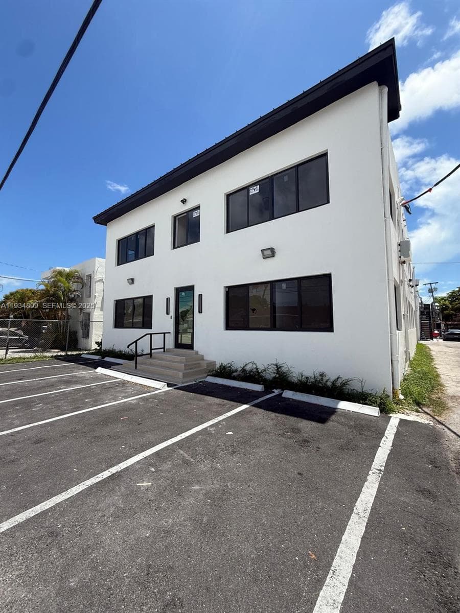 2436 SW 7th St # 5, Miami FL 33135 — 16