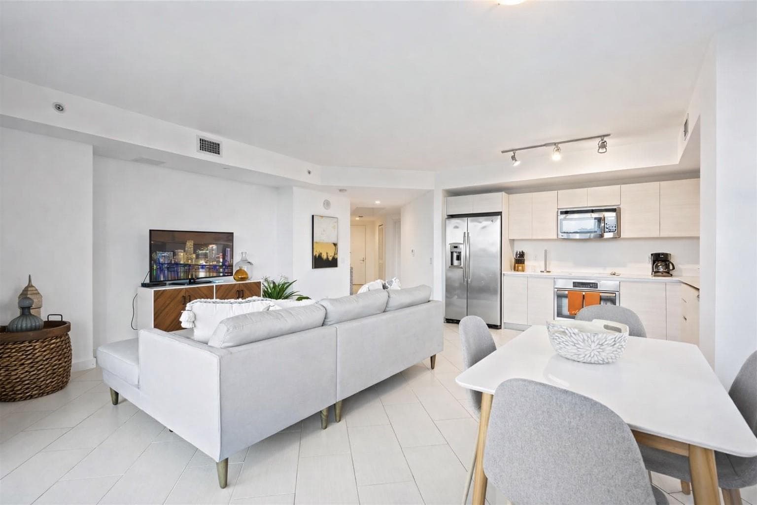 4250 Biscayne Boulevard # 402, Miami FL 33137 — 6