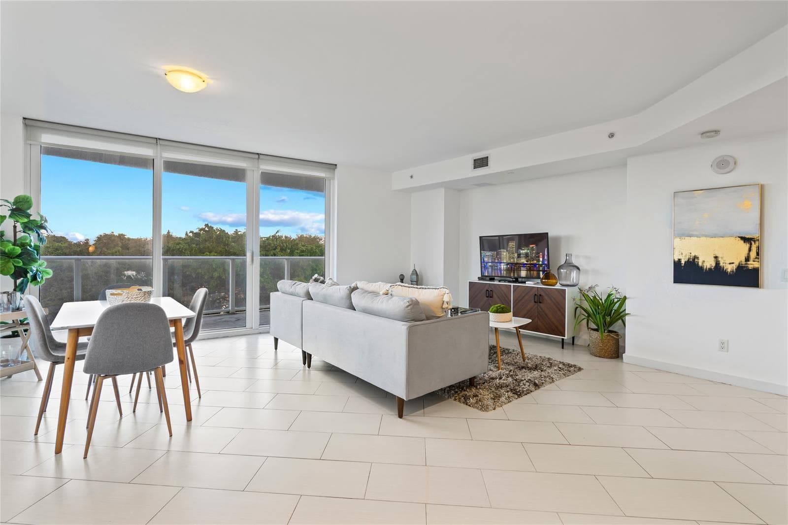 4250 Biscayne Boulevard # 402, Miami FL 33137 — 5