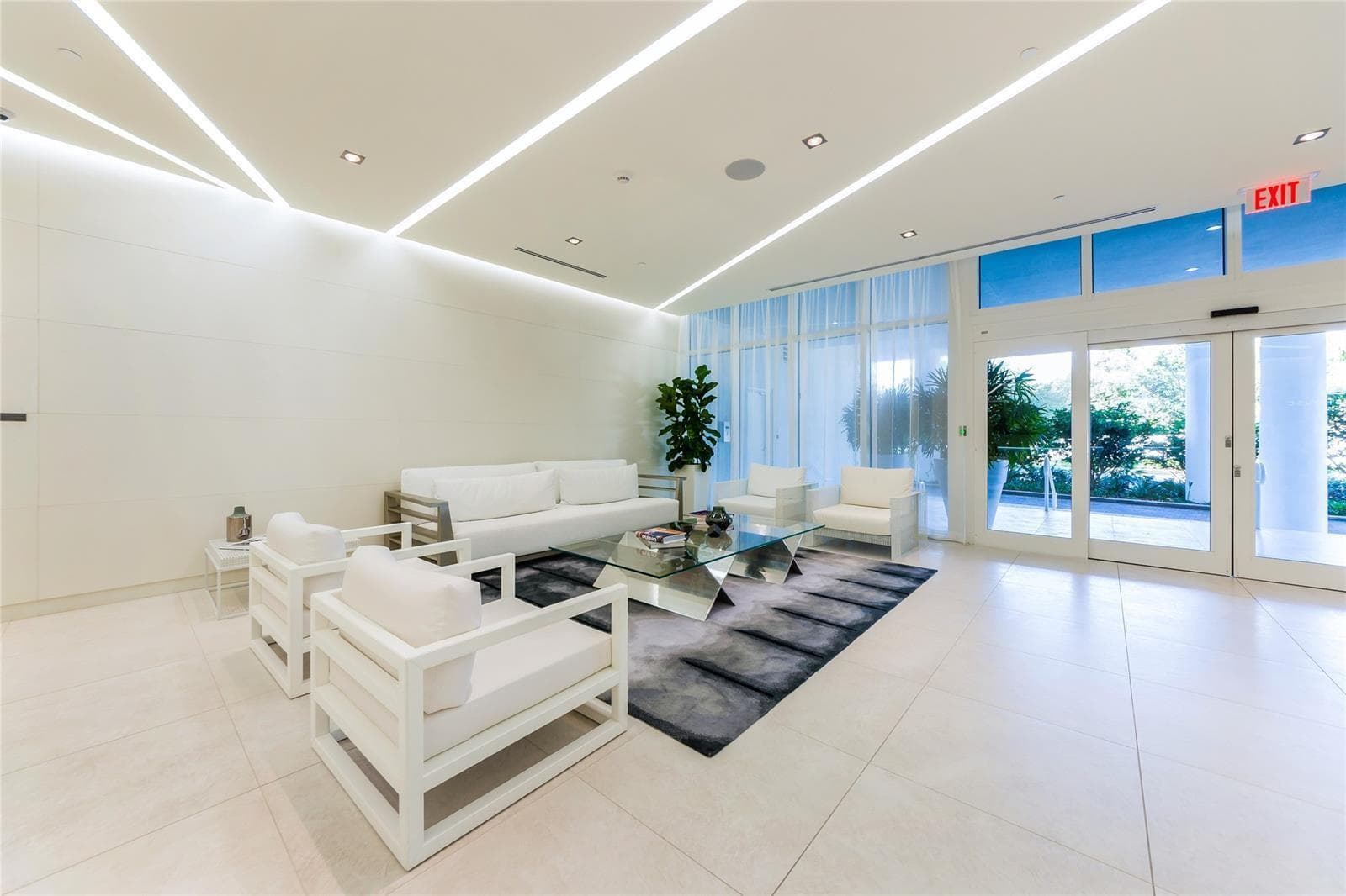 4250 Biscayne Boulevard # 402, Miami FL 33137 — 19
