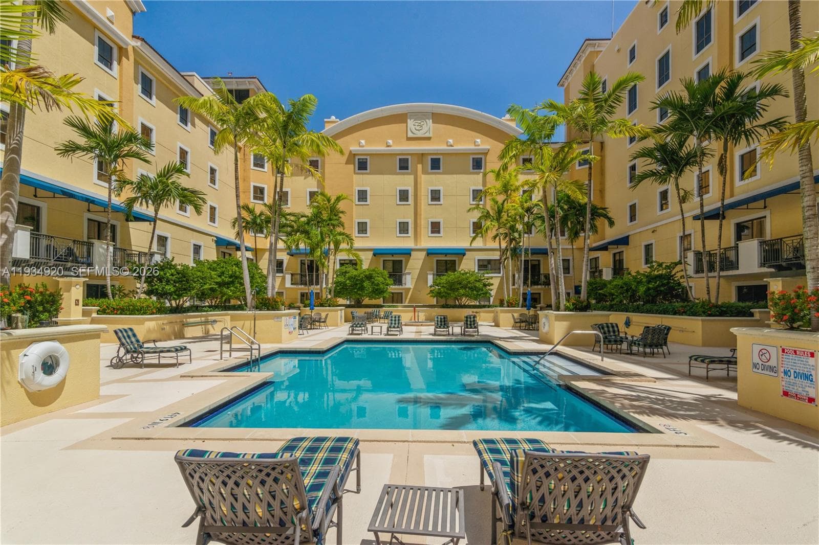8395 SW 73rd Ave # 417, Miami FL 33143 — 10