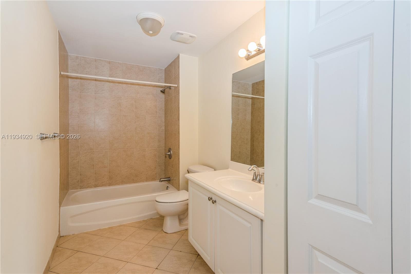 8395 SW 73rd Ave # 417, Miami FL 33143 — 33
