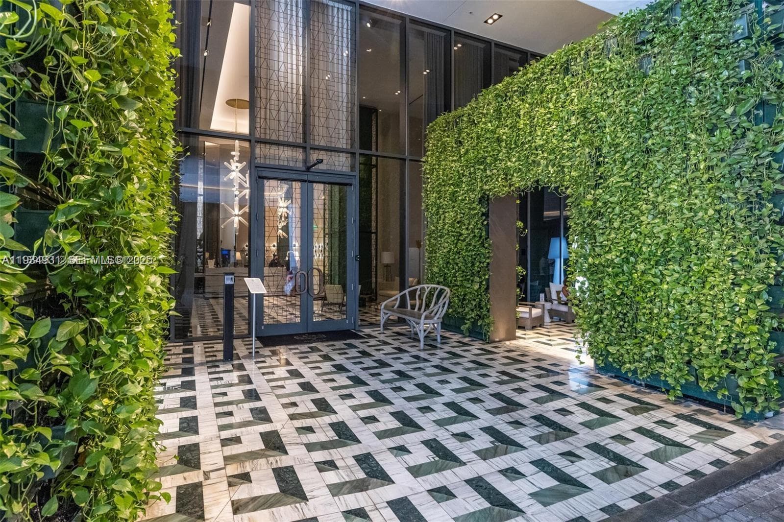 801 S Miami Ave # 509, Miami FL 33130 — 33