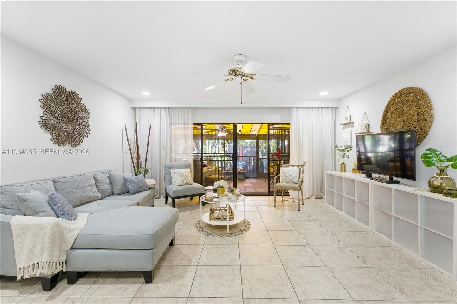 6358 Milk Wagon Ln, Miami Lakes FL 33014 — 17