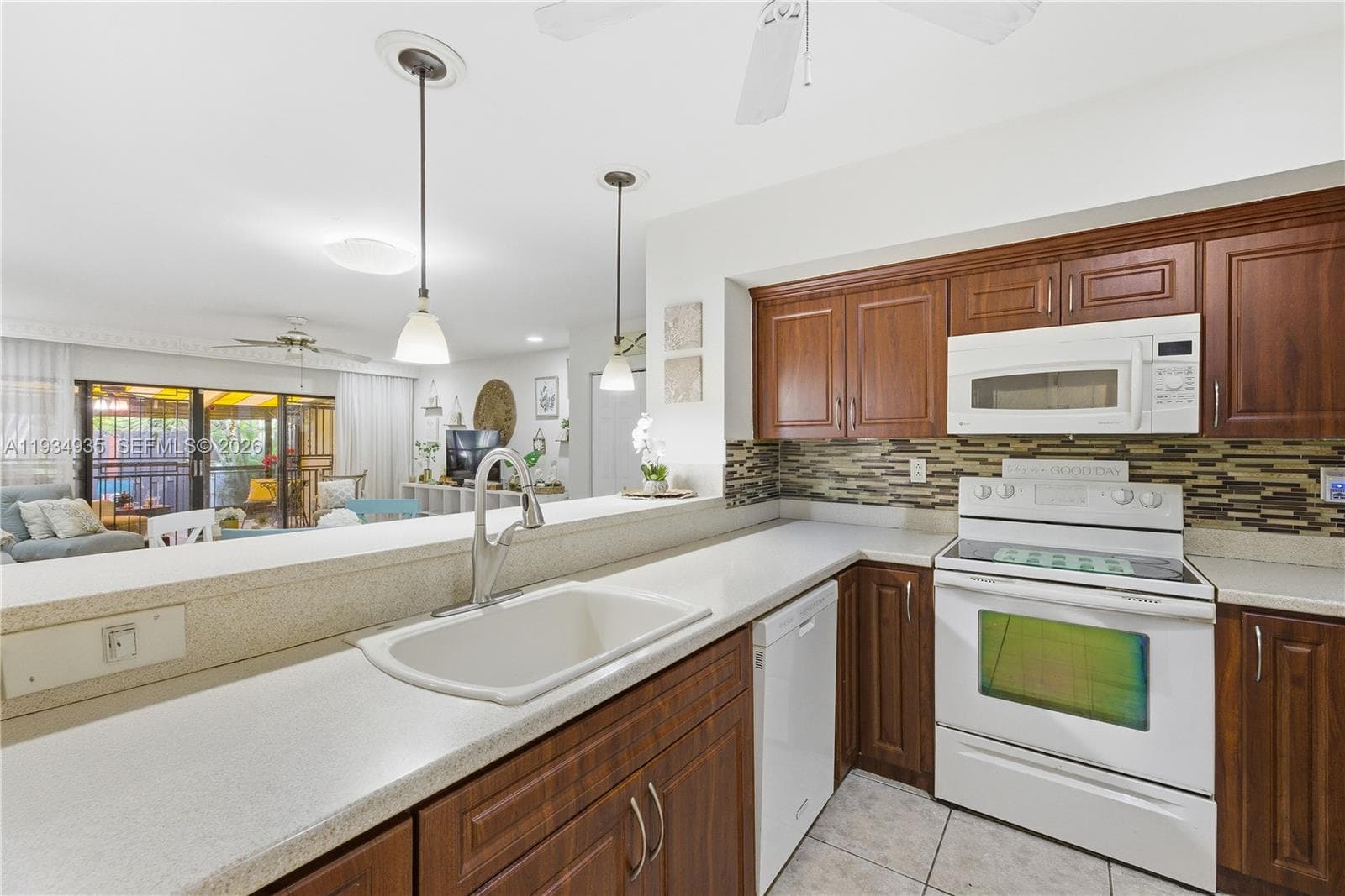 6358 Milk Wagon Ln, Miami Lakes FL 33014 — 14