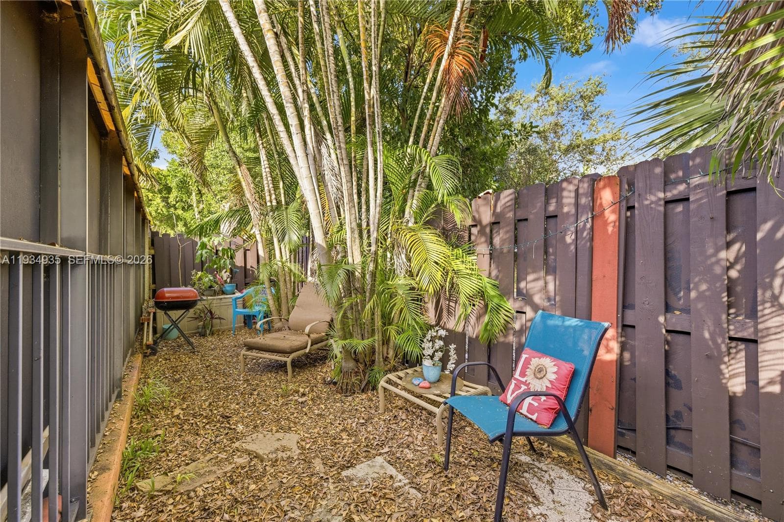 6358 Milk Wagon Ln, Miami Lakes FL 33014 — 35