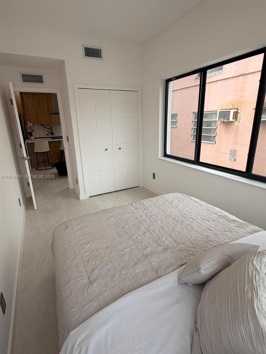 2436 SW 7th St # 6, Miami FL 33135 — 8