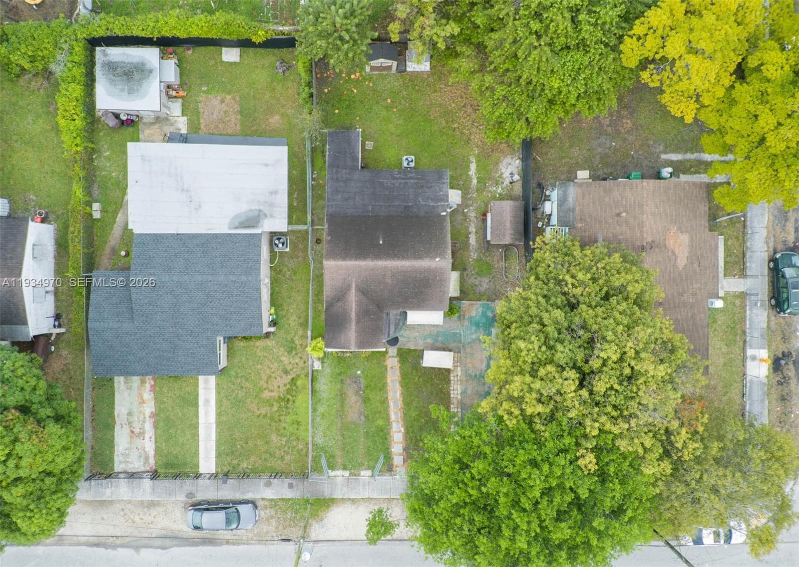 1911 NW 52nd St, Miami FL 33142 — 43