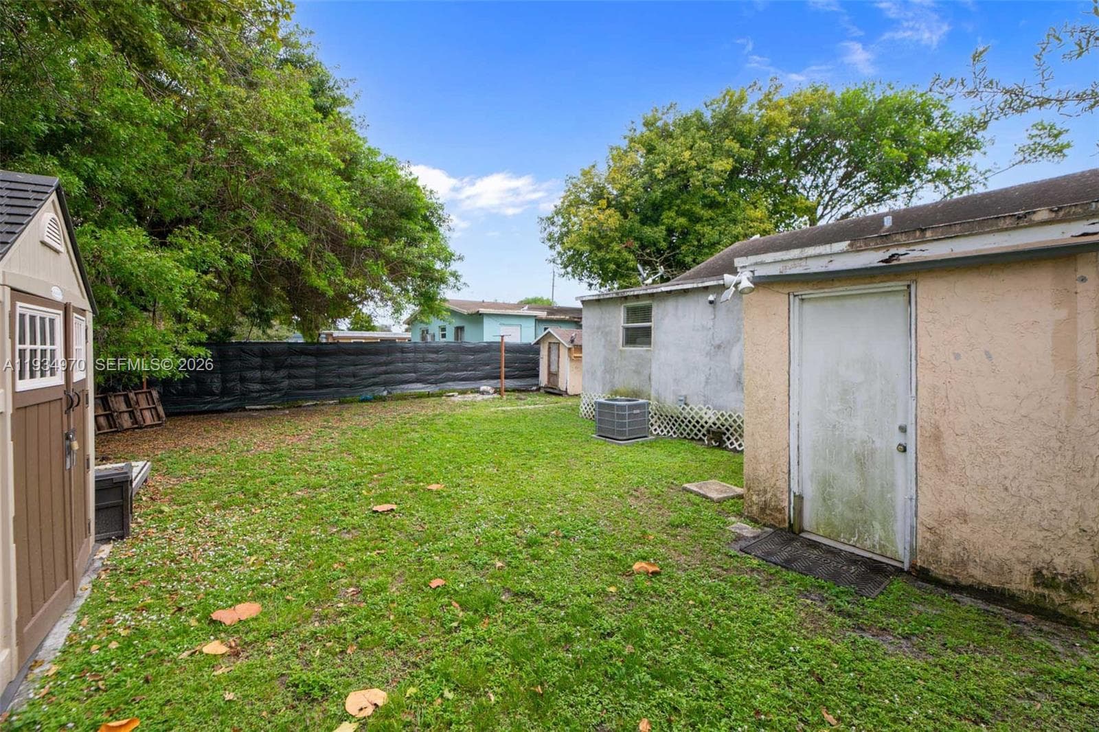 1911 NW 52nd St, Miami FL 33142 — 31