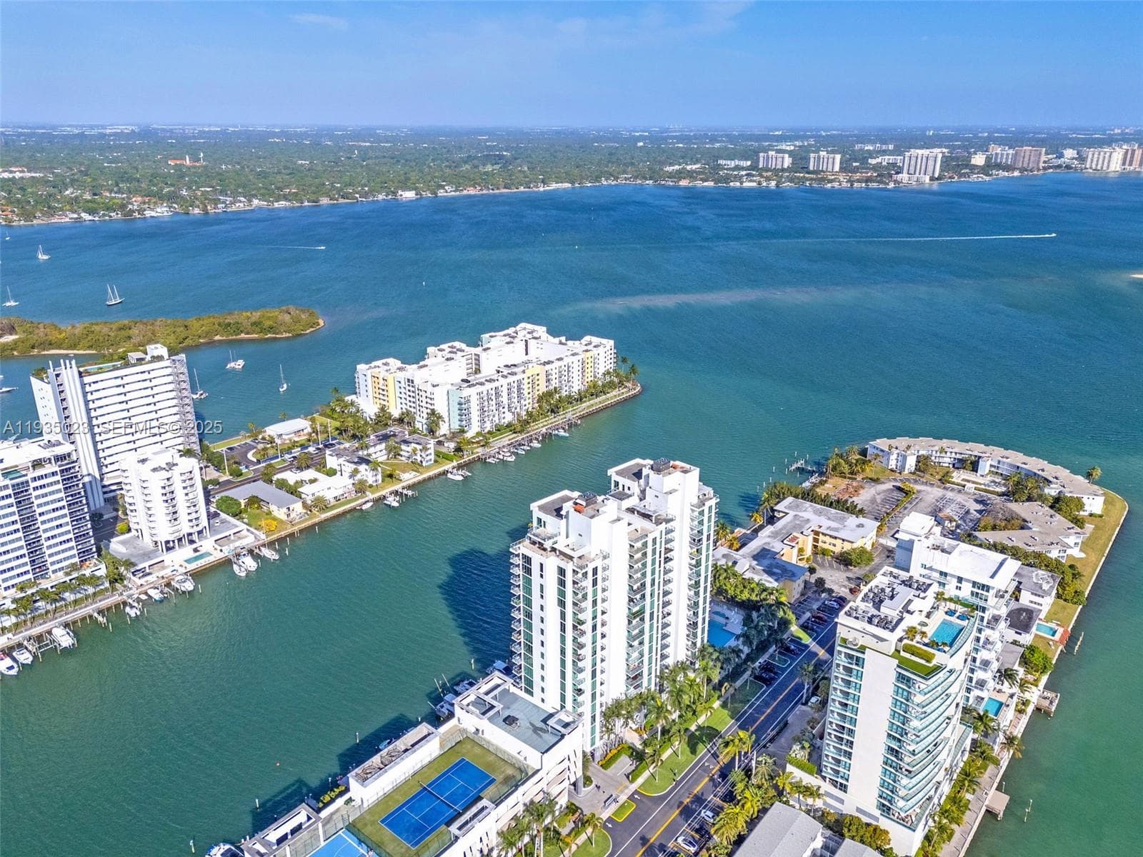 7928 East Dr # 708, North Bay Village FL 33141 — 38