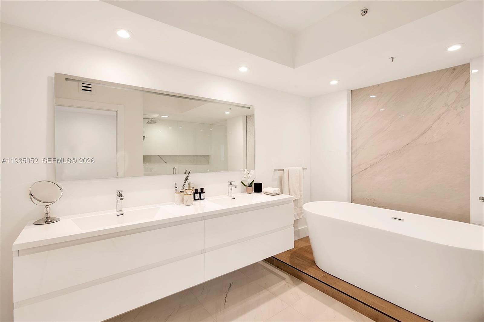 1500 Ocean Dr # 1201, Miami Beach FL 33139 — 12