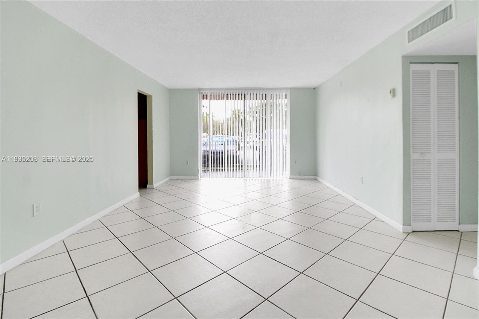 9360 Fontainebleau Blvd # 101, Miami FL 33172 — 13