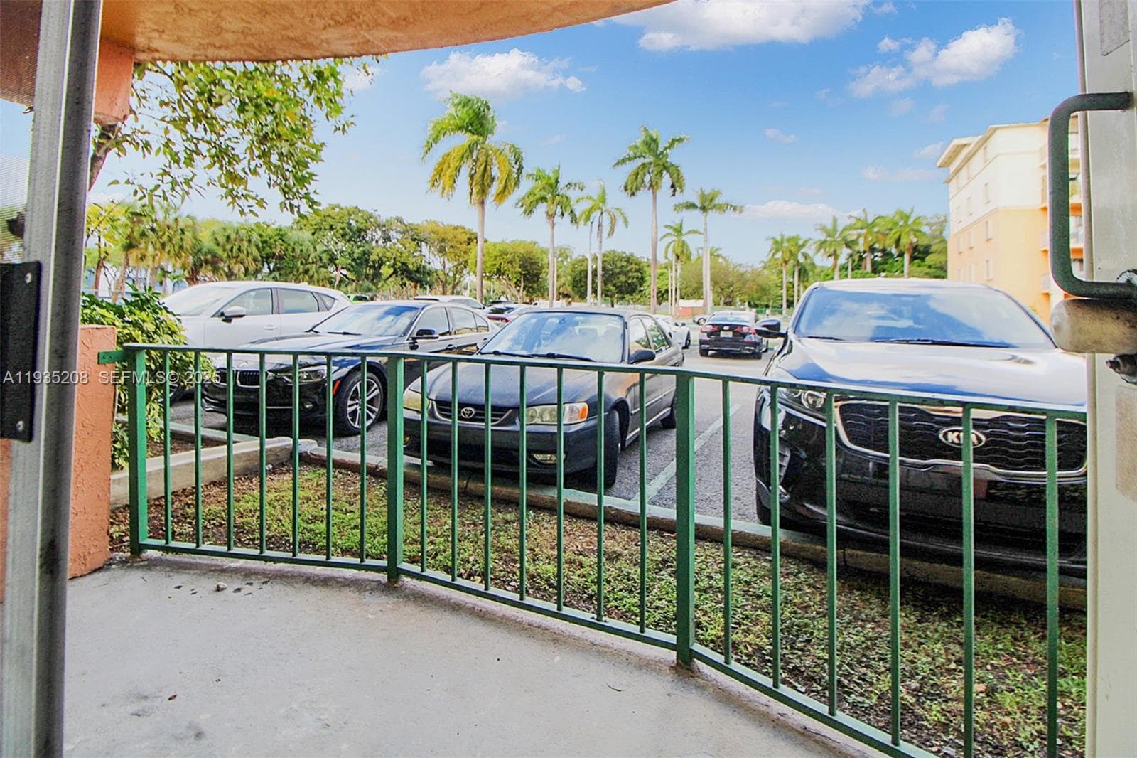 9360 Fontainebleau Blvd # 101, Miami FL 33172 — 16