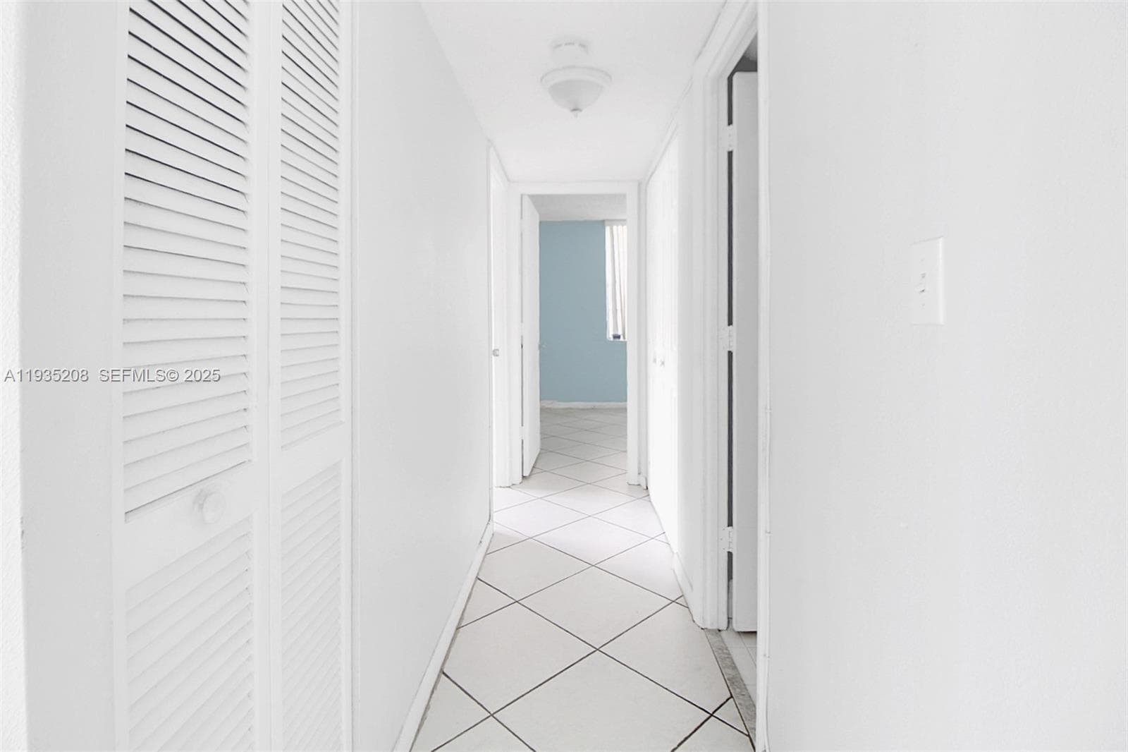 9360 Fontainebleau Blvd # 101, Miami FL 33172 — 12
