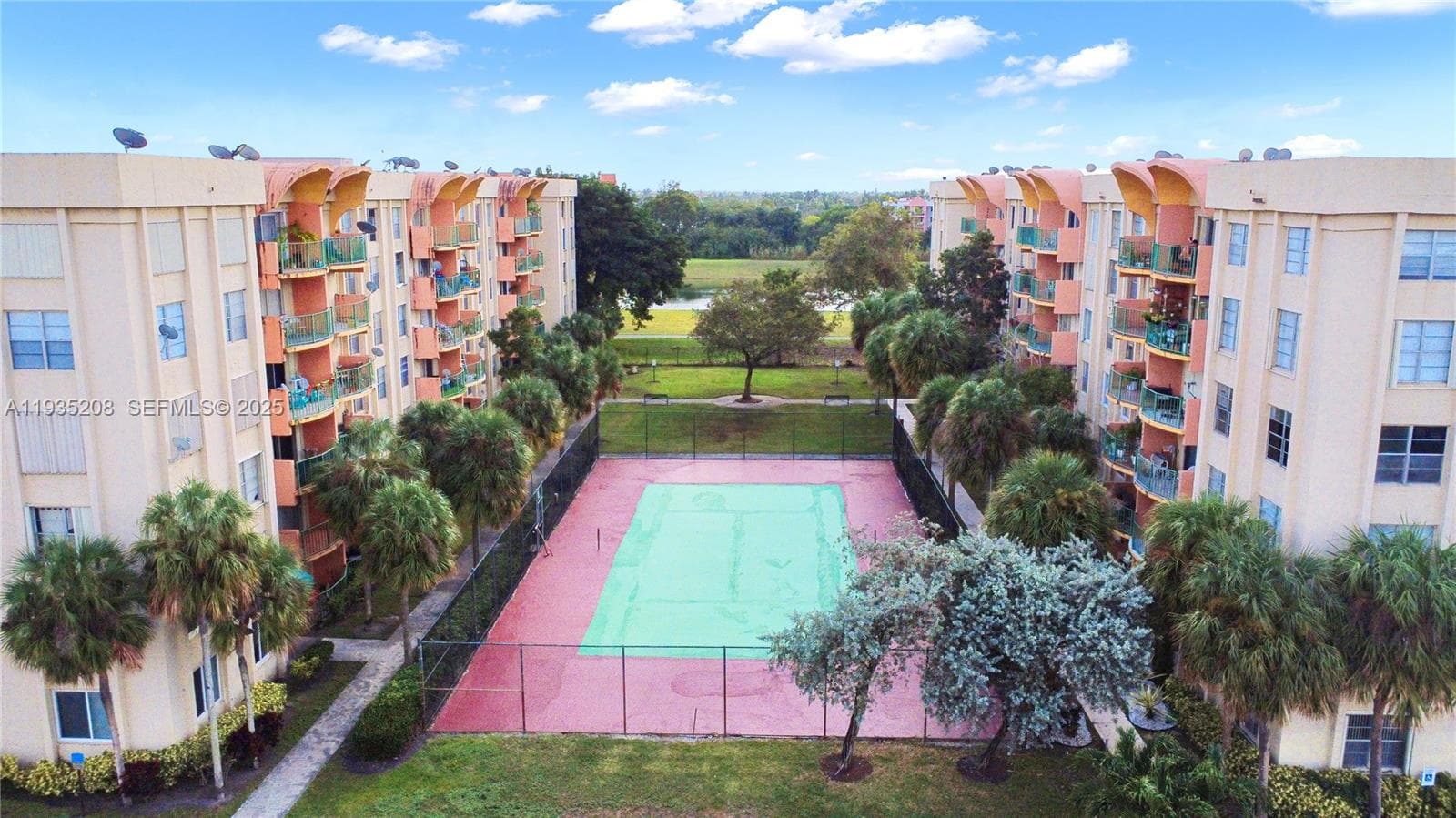 9360 Fontainebleau Blvd # 101, Miami FL 33172 — 3