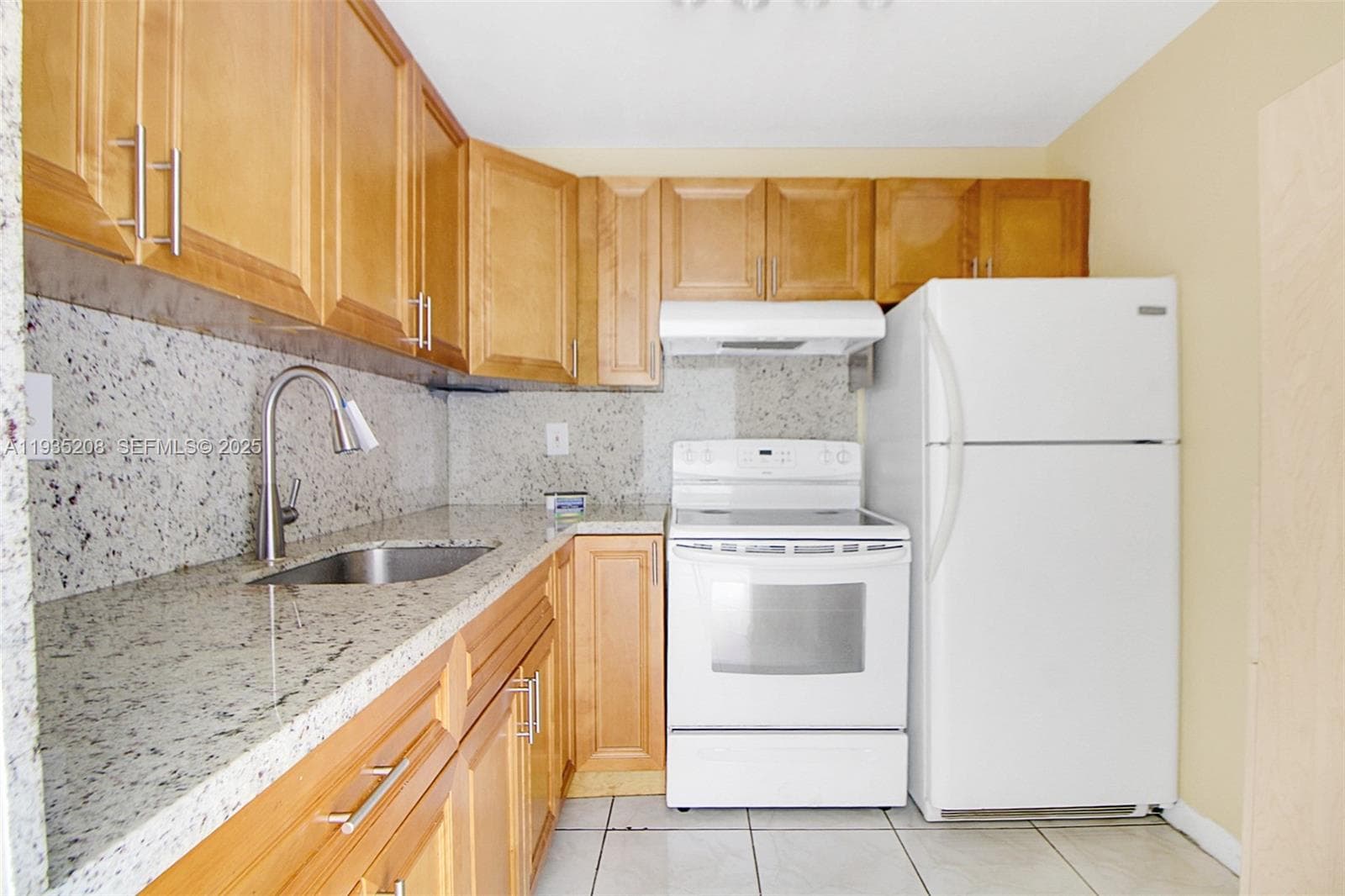9360 Fontainebleau Blvd # 101, Miami FL 33172 — 15