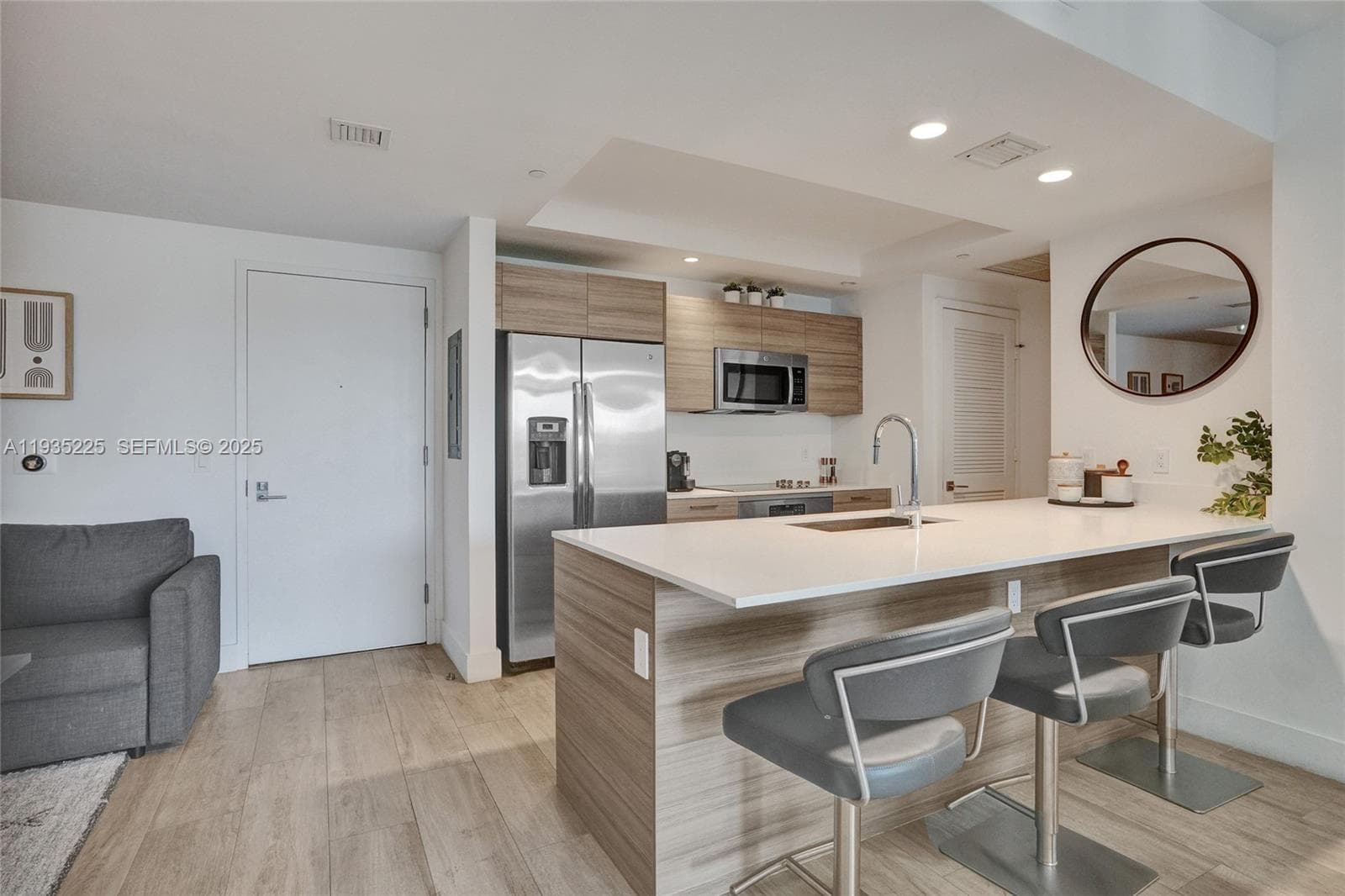 121 NE 34th St # 902, Miami FL 33137 — 11