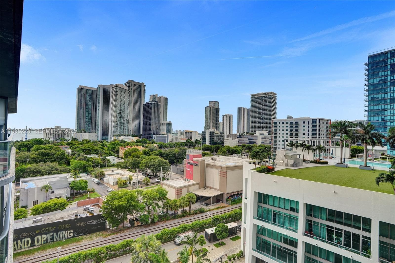 121 NE 34th St # 902, Miami FL 33137 — 19