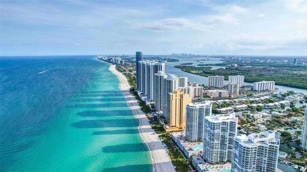 16919 N Bay Road # 911, Sunny Isles Beach FL 33160 — 41