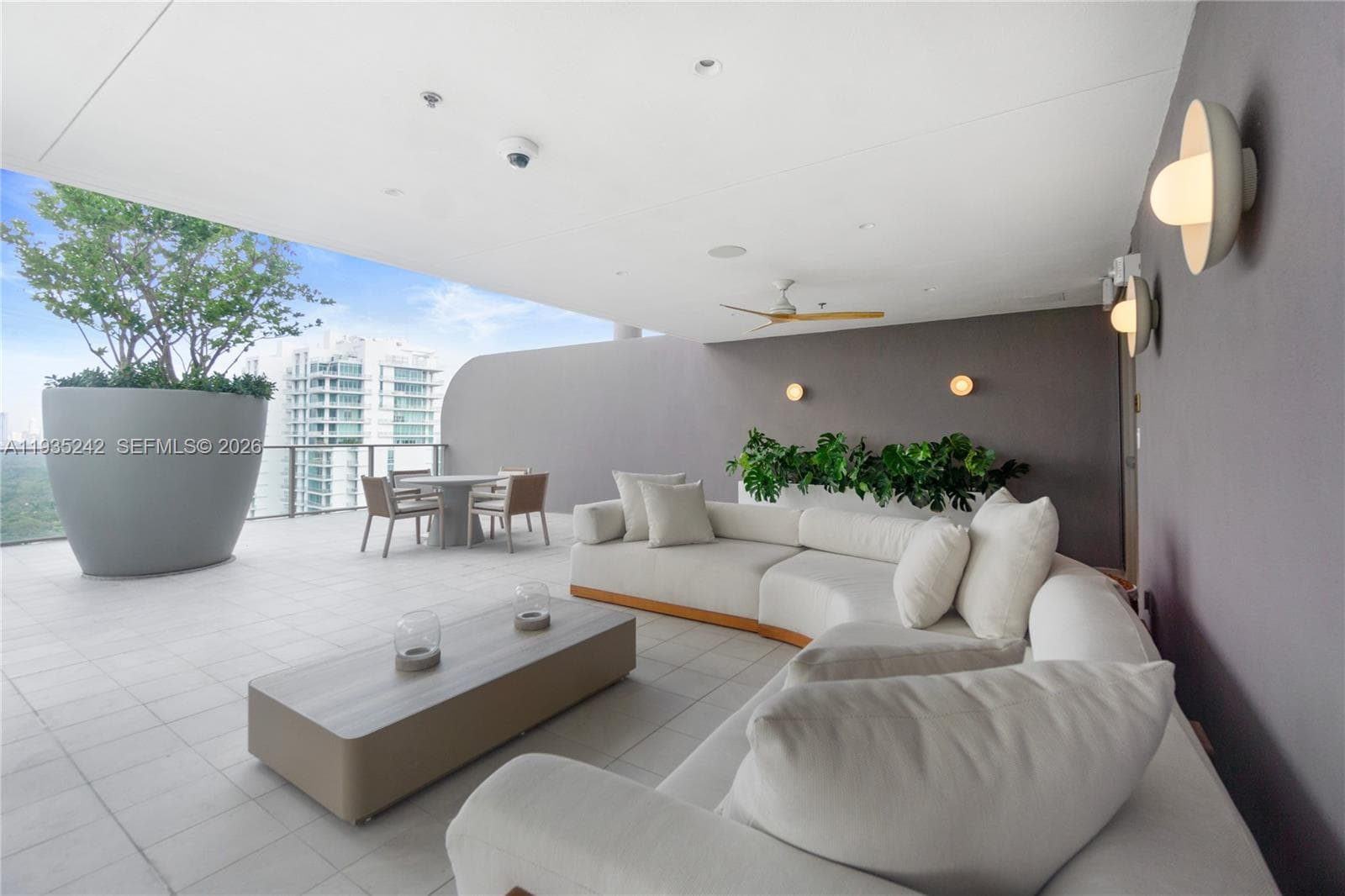 2678 Tigertail Ave # 715, Miami FL 33133 — 27