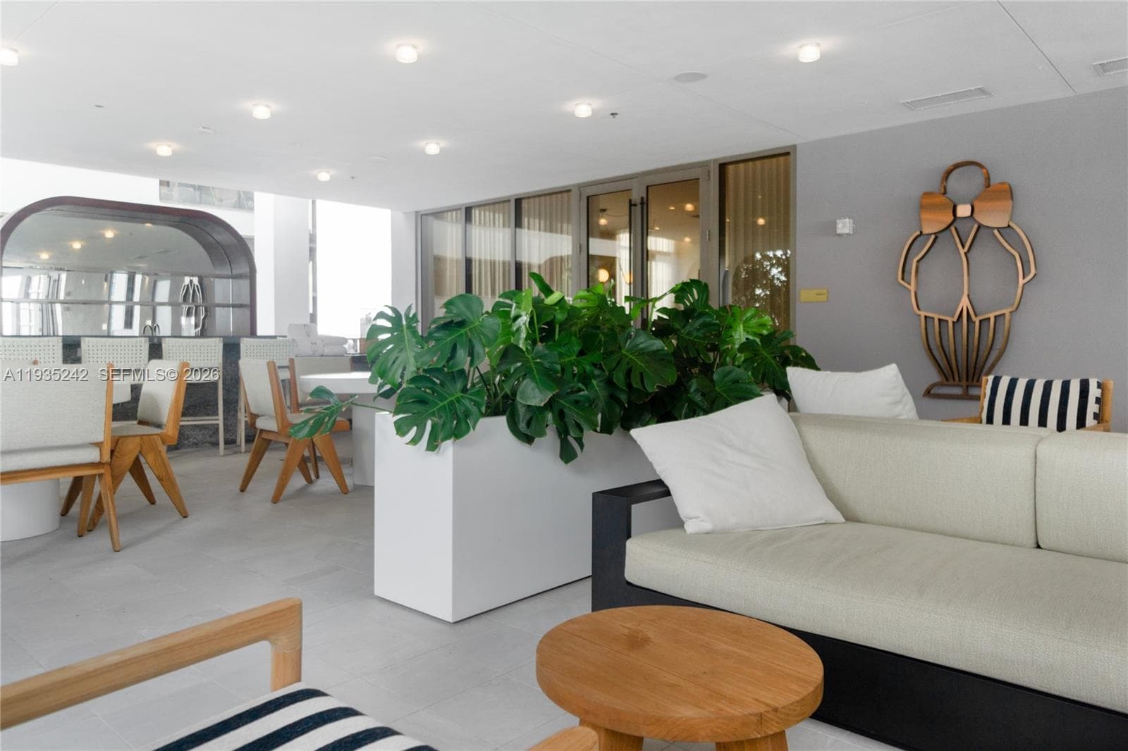 2678 Tigertail Ave # 715, Miami FL 33133 — 40