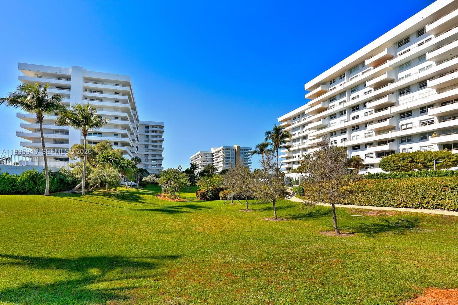 155 Ocean Lane Dr # 413, Key Biscayne FL 33149 — 38