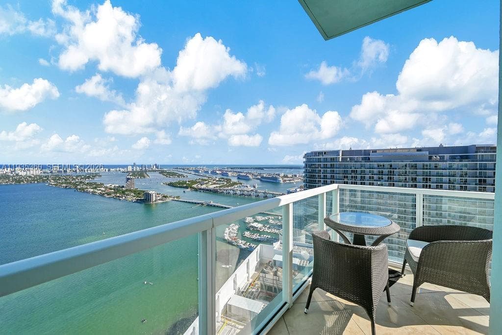 1900 N Bayshore Dr # 5103, Miami FL 33132 — 2