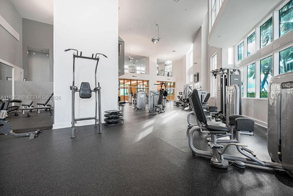 1900 N Bayshore Dr # 5103, Miami FL 33132 — 76