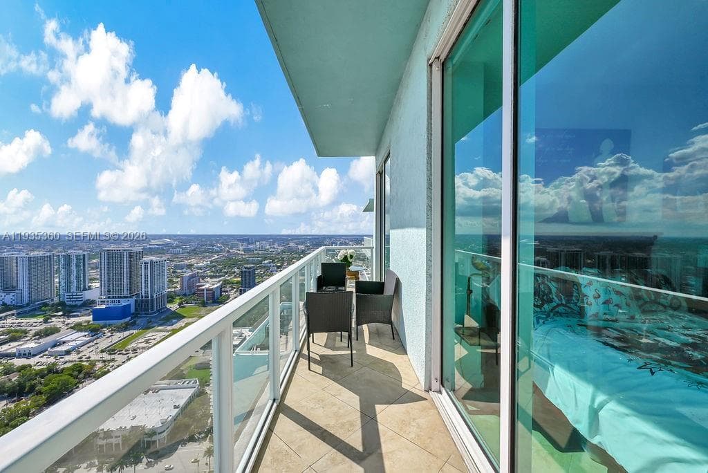 1900 N Bayshore Dr # 5103, Miami FL 33132 — 38
