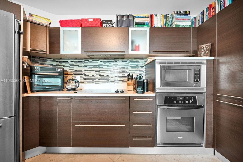 1900 N Bayshore Dr # 5103, Miami FL 33132 — 14