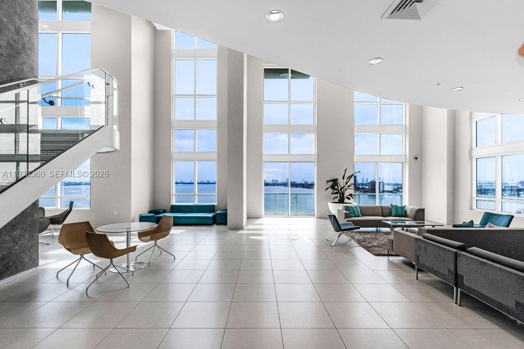 1900 N Bayshore Dr # 5103, Miami FL 33132 — 45