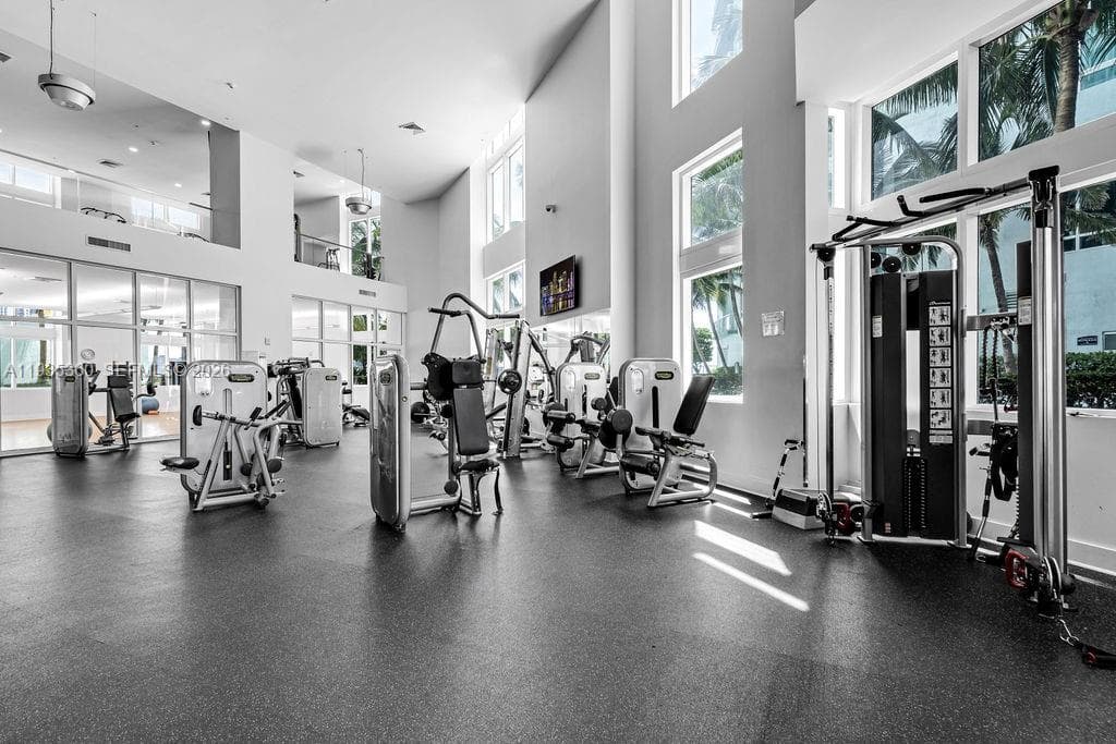 1900 N Bayshore Dr # 5103, Miami FL 33132 — 48
